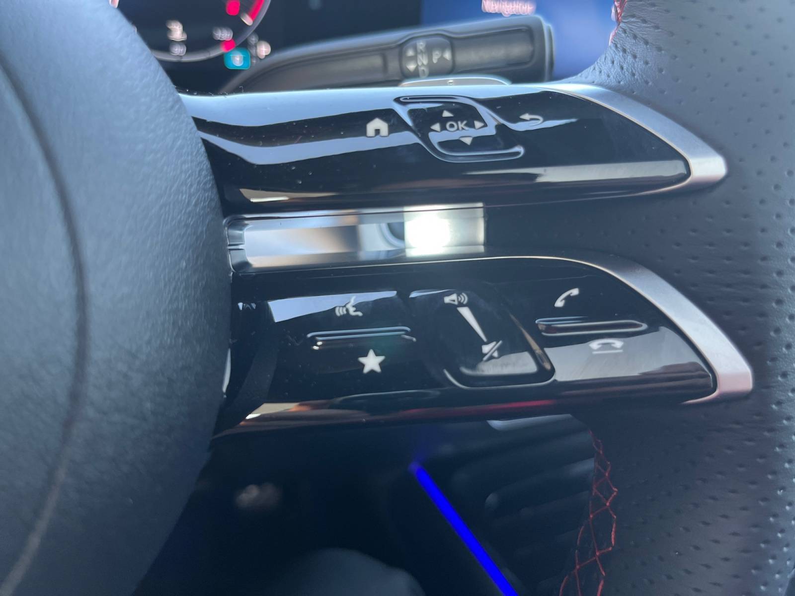 Image Mercedes-Benz GLB 200 d AMG Line  GLB 200 d AMG Line 200 d AMG Line