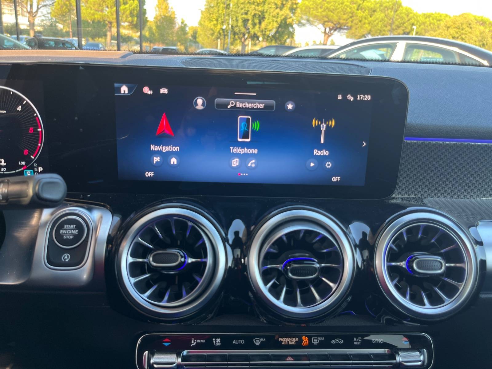 Image Mercedes-Benz GLB 200 d AMG Line  GLB 200 d AMG Line 200 d AMG Line