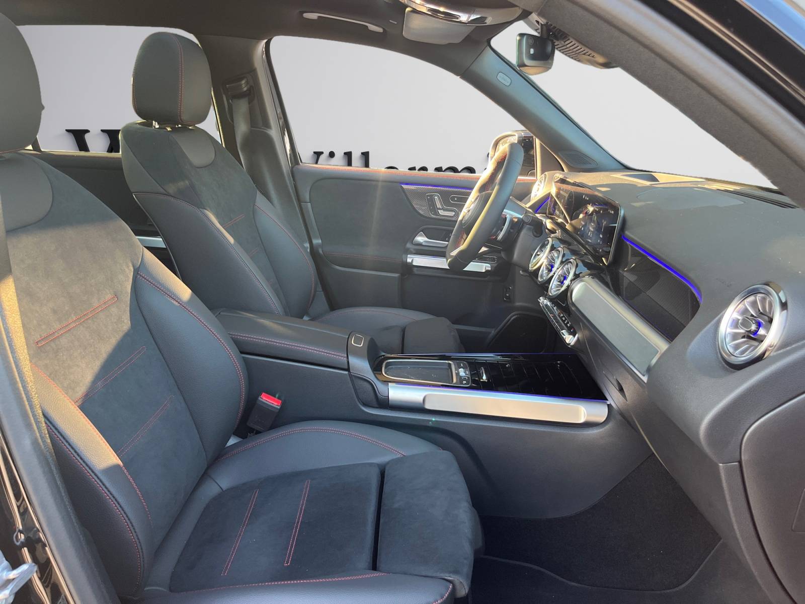 Image Mercedes-Benz GLB 200 d AMG Line  GLB 200 d AMG Line 200 d AMG Line