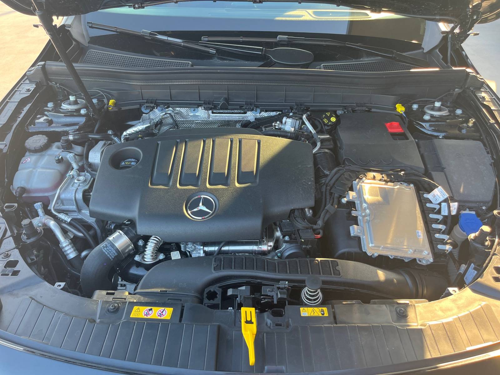 Image Mercedes-Benz GLB 200 d AMG Line  GLB 200 d AMG Line 200 d AMG Line