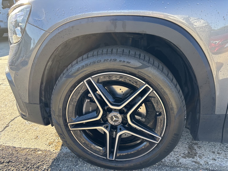 Image Mercedes-Benz GLB 200 d AMG Line AMG Line GLB 200 d AMG Line 200 d AMG Line