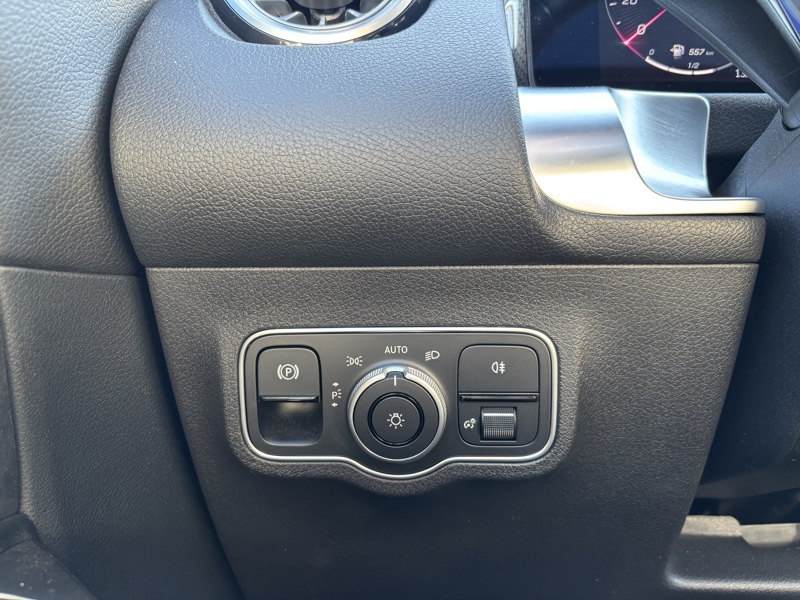 Image Mercedes-Benz GLB 200 d AMG Line AMG Line GLB 200 d AMG Line 200 d AMG Line