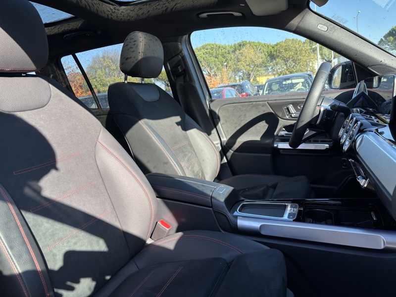 Image Mercedes-Benz GLB 200 d AMG Line AMG Line GLB 200 d AMG Line 200 d AMG Line