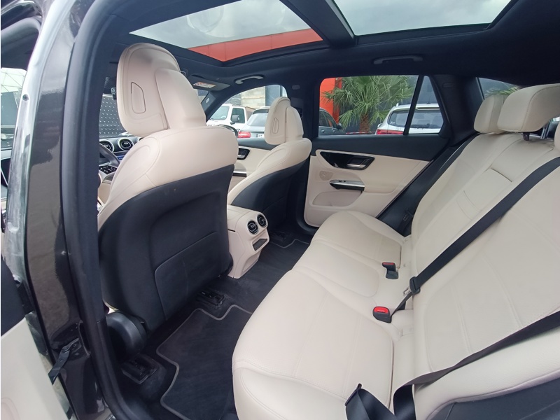 Image Mercedes-Benz GLC SUV GLC 300 e Hybrid EQ 4MATIC Business Line   GLC 300 e Hybrid EQ 4MATIC Business Line