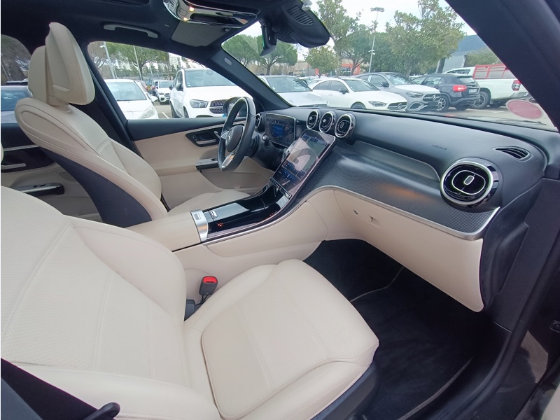 Image Mercedes-Benz GLC SUV GLC 300 e Hybrid EQ 4MATIC Business Line   GLC 300 e Hybrid EQ 4MATIC Business Line