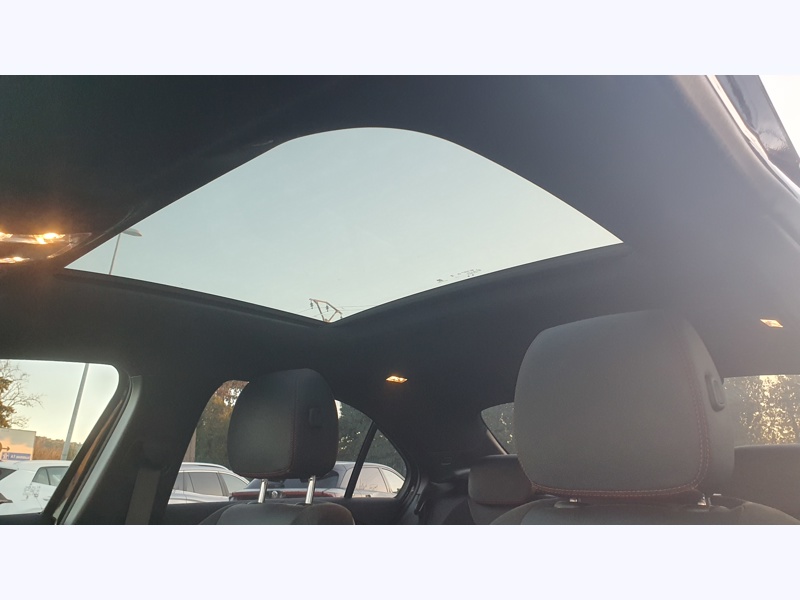 Image Mercedes-Benz CLASSE A 200 d Berline AMG Line   200 d Berline AMG Line