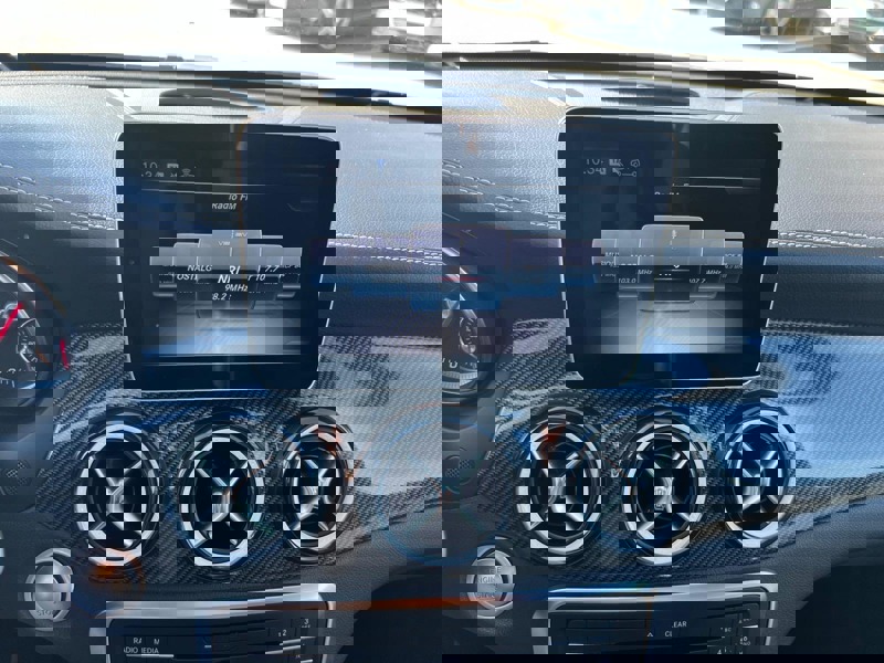 Image Mercedes-Benz CLA SHOOTING BRAKE Shooting Brake CLA 220 d Starlight Edition Urban  Shooting Brake CLA 220 d Starlight Edition