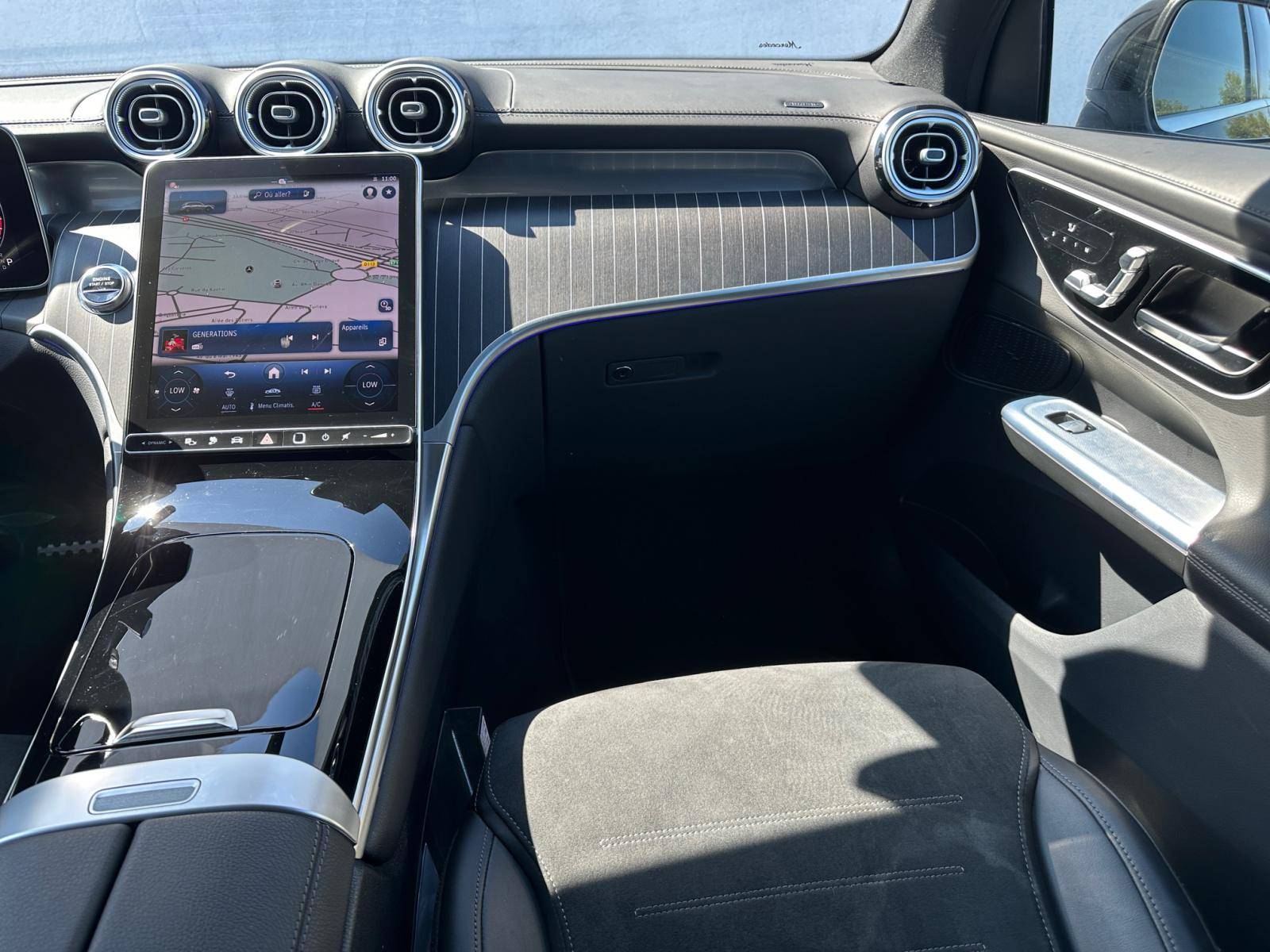 Image Mercedes-Benz GLC SUV GLC 300 de Hybrid EQ 4MATIC AMG Line  GLC 300 de 9G-Tronic 4Matic AMG Line GLC 300 de Hybrid EQ 4MATIC AMG Line