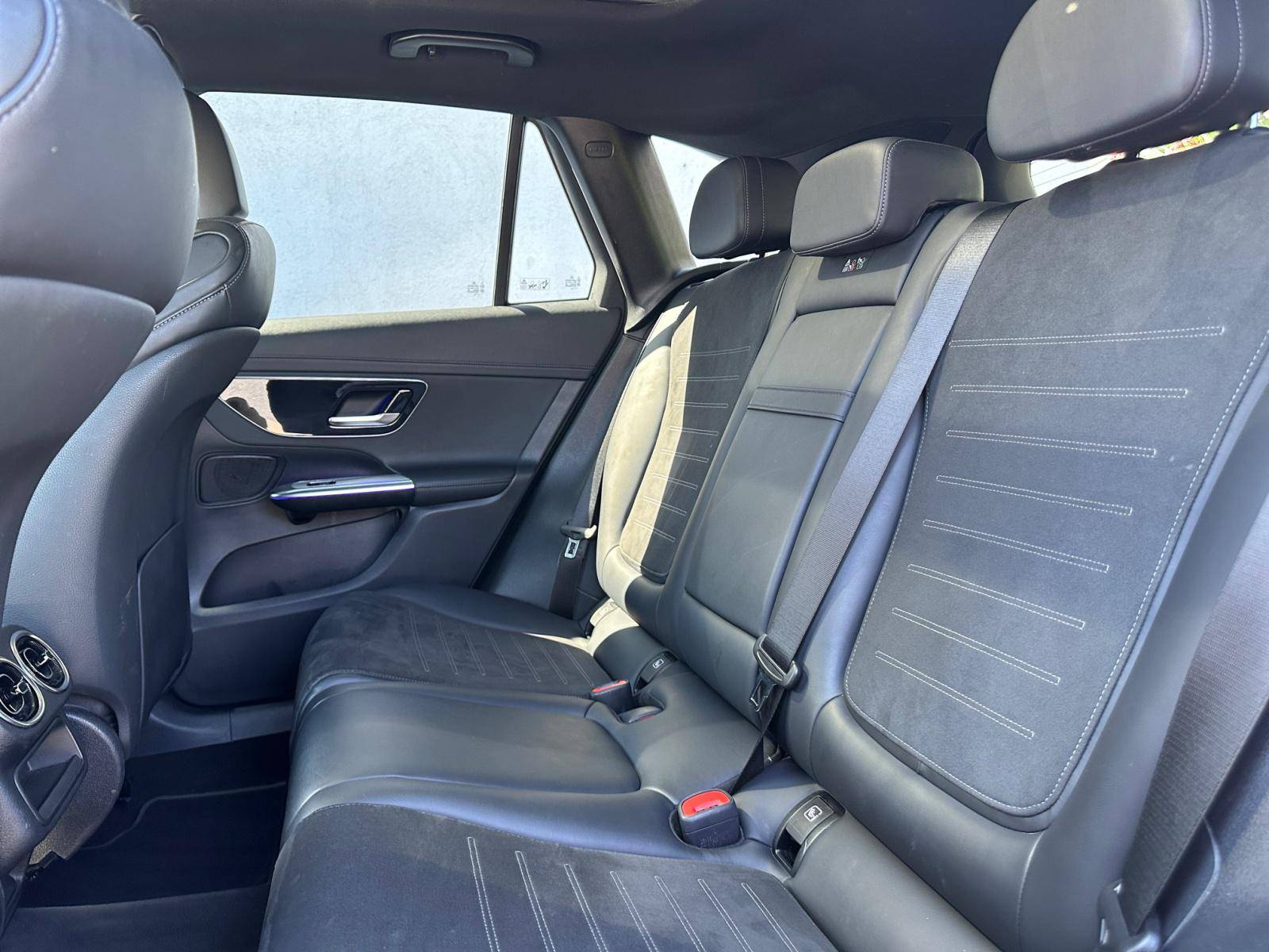 Image Mercedes-Benz GLC SUV GLC 300 de Hybrid EQ 4MATIC AMG Line  GLC 300 de 9G-Tronic 4Matic AMG Line GLC 300 de Hybrid EQ 4MATIC AMG Line