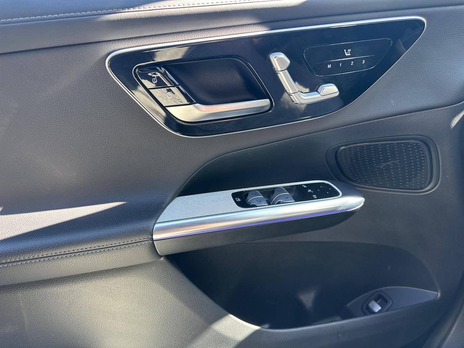 Image Mercedes-Benz GLC SUV GLC 300 de Hybrid EQ 4MATIC AMG Line  GLC 300 de 9G-Tronic 4Matic AMG Line GLC 300 de Hybrid EQ 4MATIC AMG Line